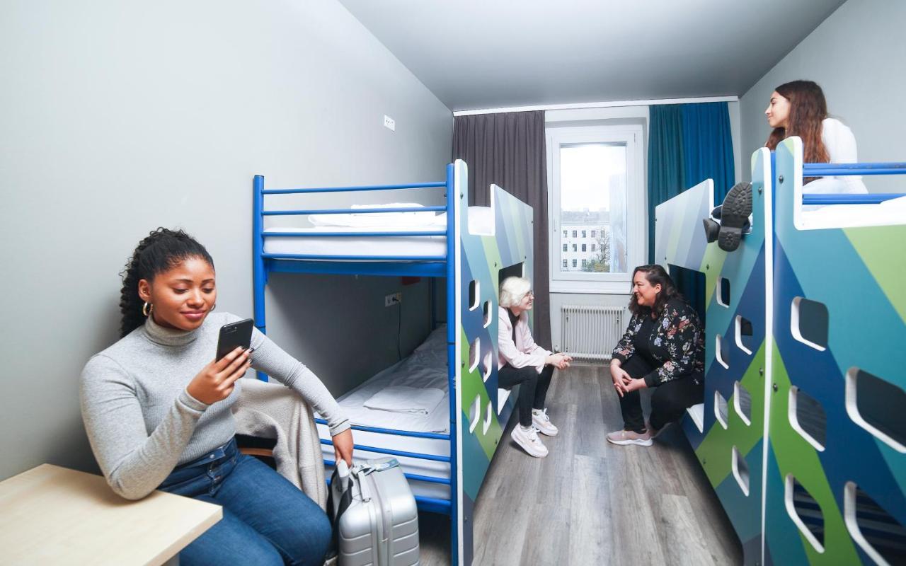 Six-Bed Room